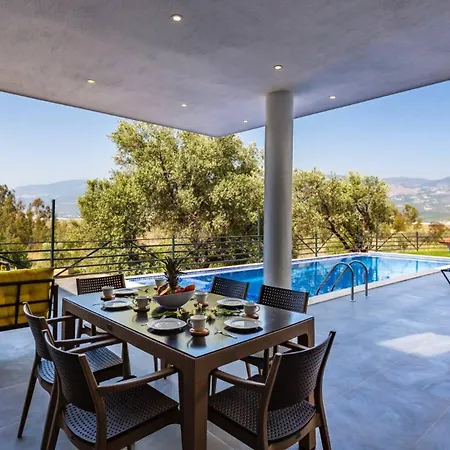 Luxury 2 Bedroom 5 Minutes Drive To Patara ヴィラ