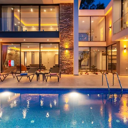 2 Bedroom Near - 5613 Villa Kalkan